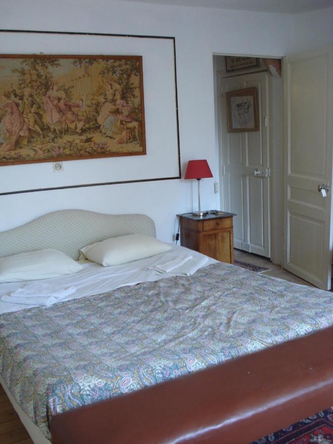 Le Chevalier D'Eon Bed and Breakfast Tonnerre Exteriör bild