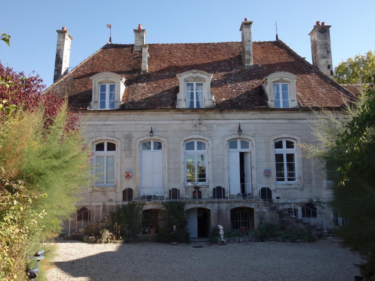 Le Chevalier D'Eon Bed and Breakfast Tonnerre Exteriör bild